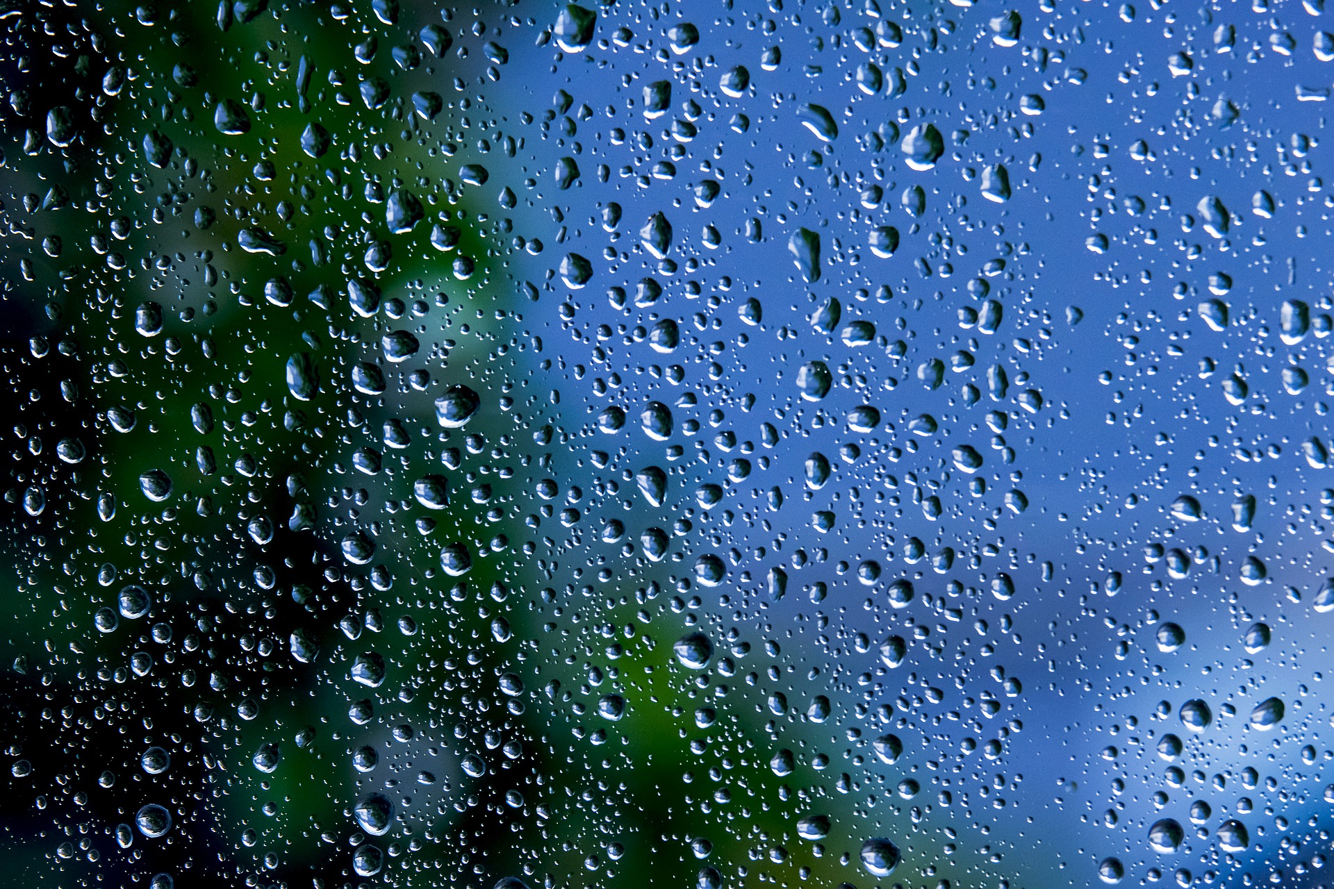 雨ガラス