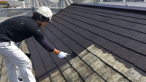 屋根塗装　塗り作業