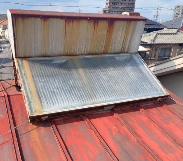【尾張旭市】屋根の上の温水器を撤去IG様邸サムネイル