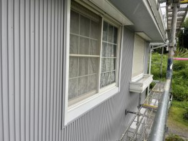 外壁上張り工事（ガルバリウム鋼板カバー工法）サムネイル