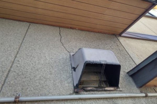 【瀬戸市】モルタル壁にひび割れが発生しているお宅で建物調査サムネイル