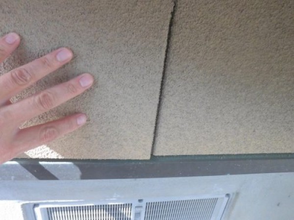 【豊田市】リシン吹きサイディング外壁とスレート屋根のお宅で塗り替え調査サムネイル