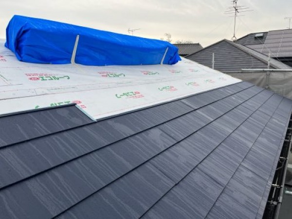 【尾張旭市】築23年のスレート屋根のお宅で屋根カバー工法工事を行わせて頂きましたサムネイル