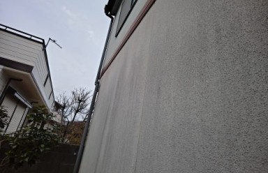 築３０年、初めての外壁塗装をご検討のお客様のお宅で建物調査サムネイル