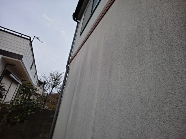 築３０年、初めての外壁塗装をご検討のお客様のお宅で建物調査サムネイル